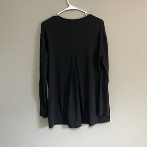 LULULEMON Modal Pleated Back Long Sleeve Shirt
Graphite Grey size 8